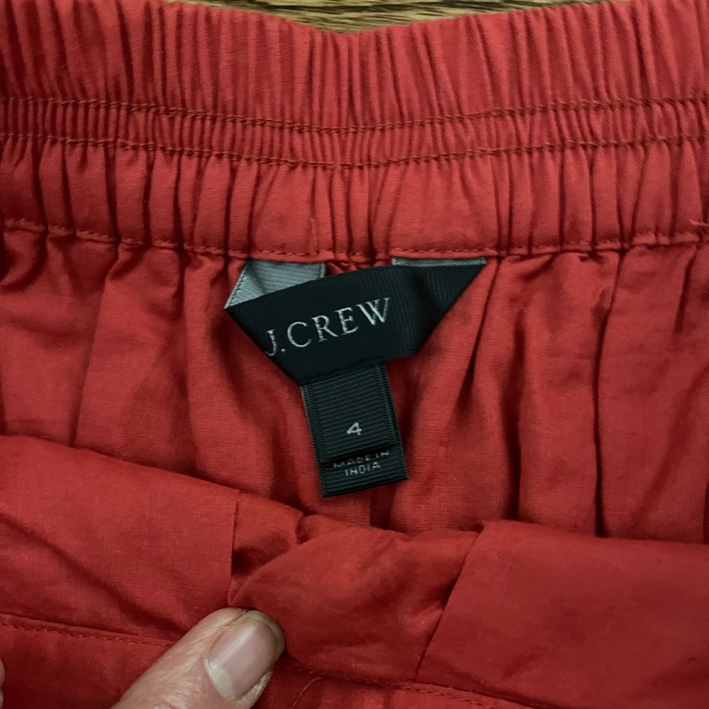 NWOT J. Crew Textured Red Gathered Skirt. Size 4 - Picture 4 of 6